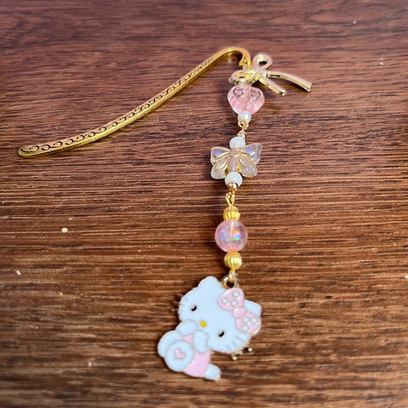 *2 for $20* Hello Kitty Gold and Pink Charm Beaded Bookmark - Picture 6 of 7